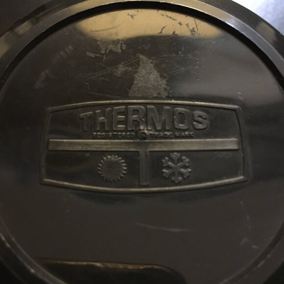 Made in England Vintage 1970s Thermos® Retro Red Bottle 16 oz - Picture 9 of 11